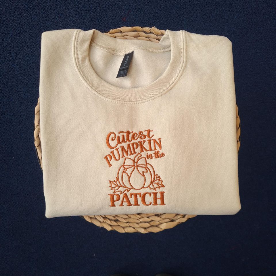 Autumn Vintage Embroidered Sweatshirt with Pumpkin Patch, Cozy Fall Crewneck