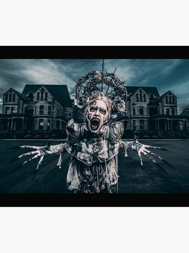 Blue Widow Scream Throw Blanket