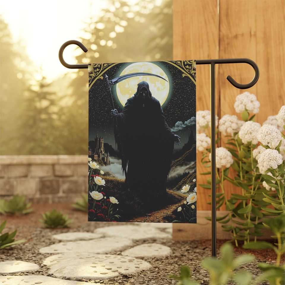 Gothic Grim Reaper Yard Flag: Halloween Haunted House Decor