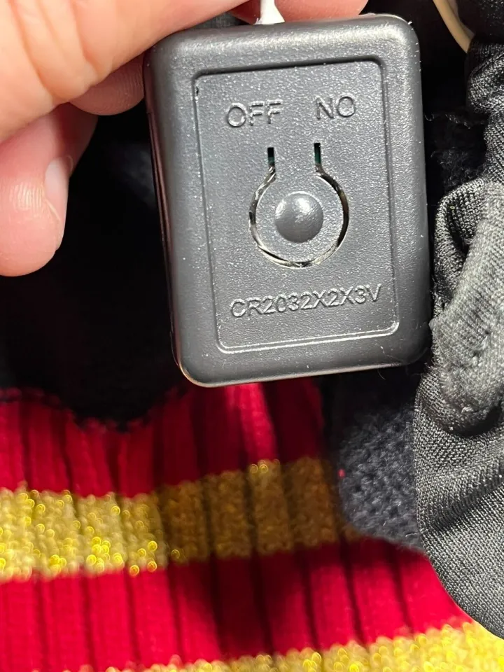 Spencer's Workshop Men's L Pullover Ugly Christmas Sweater Naughty List Light Up