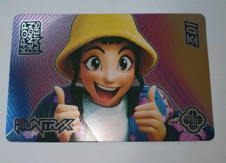 KPOP DEMON HUNTERS CARD Huntrix Zoey Acrylic Card