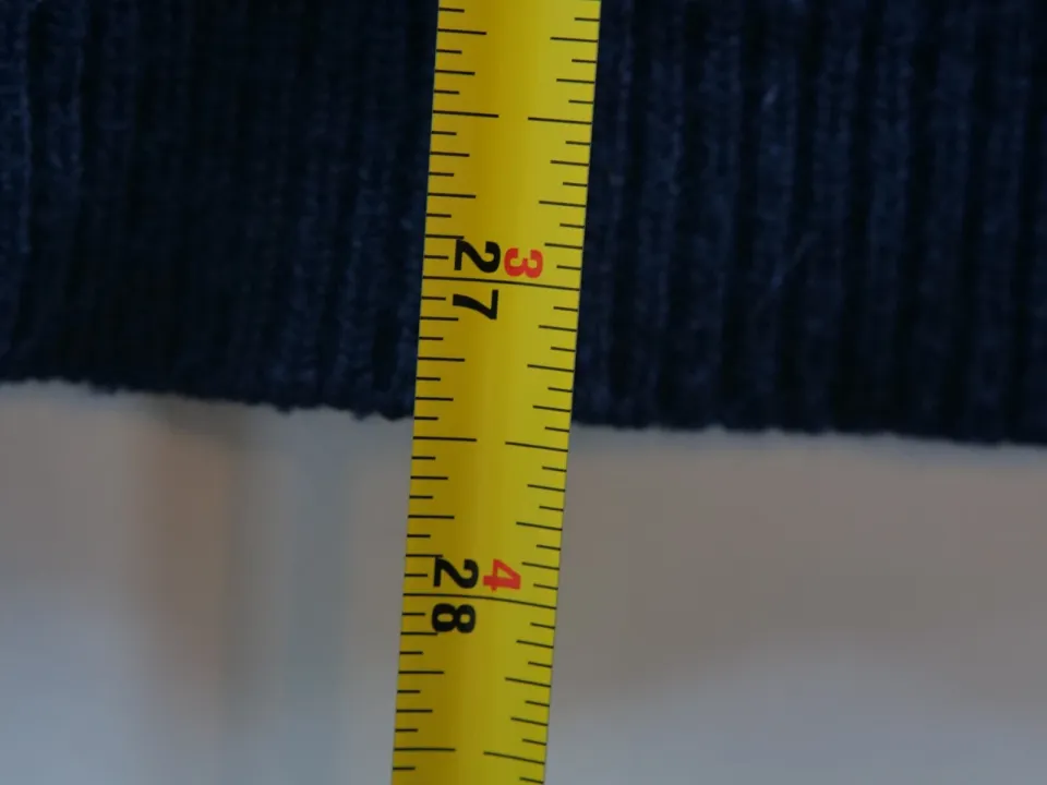 SEASONS GREETING CHRISTMAS SANTA SWEATER UGLY SWEATER SMALL