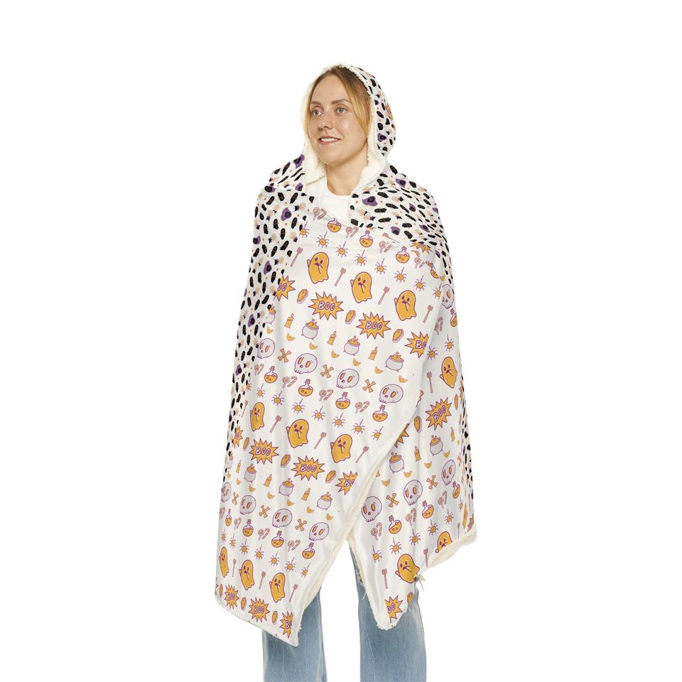 Halloween Ghost Blanket: Spooky Autumn Snuggle Throw