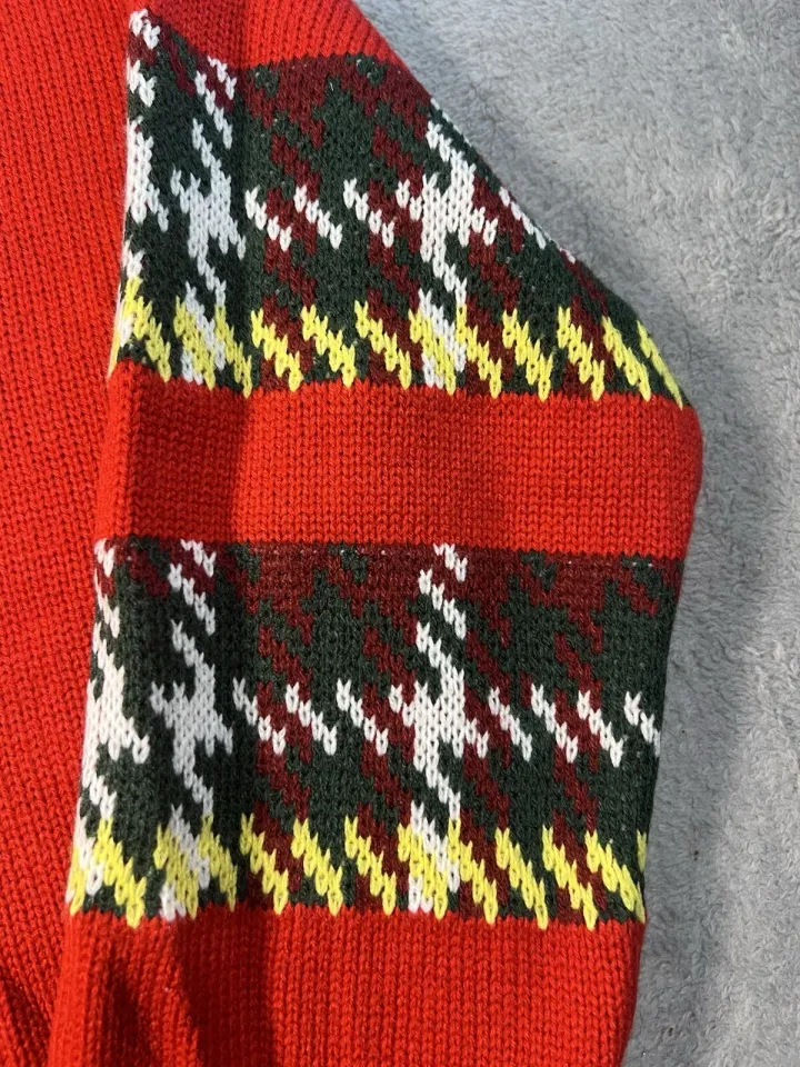 AndTheWhy Womens S/M Christmas Reindeer Ugly Sweater Pullover Plaid Pattern Red