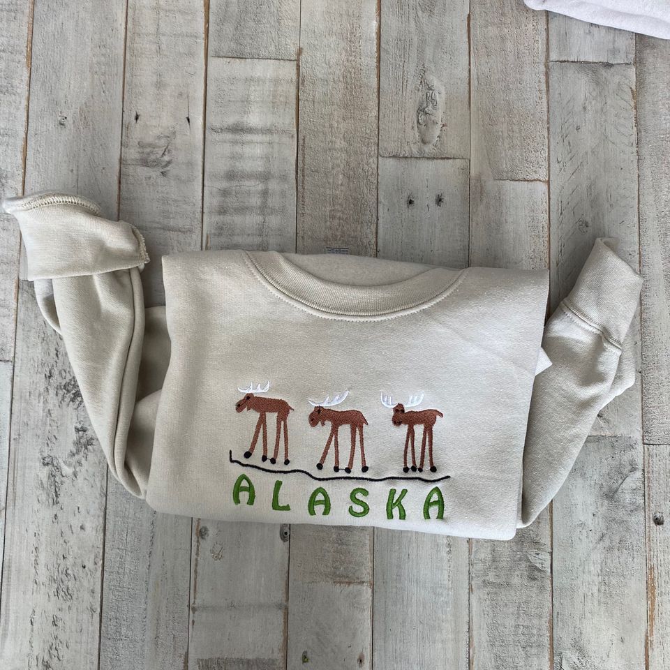 Alaska Moose Embroidered Crewneck Sweatshirt