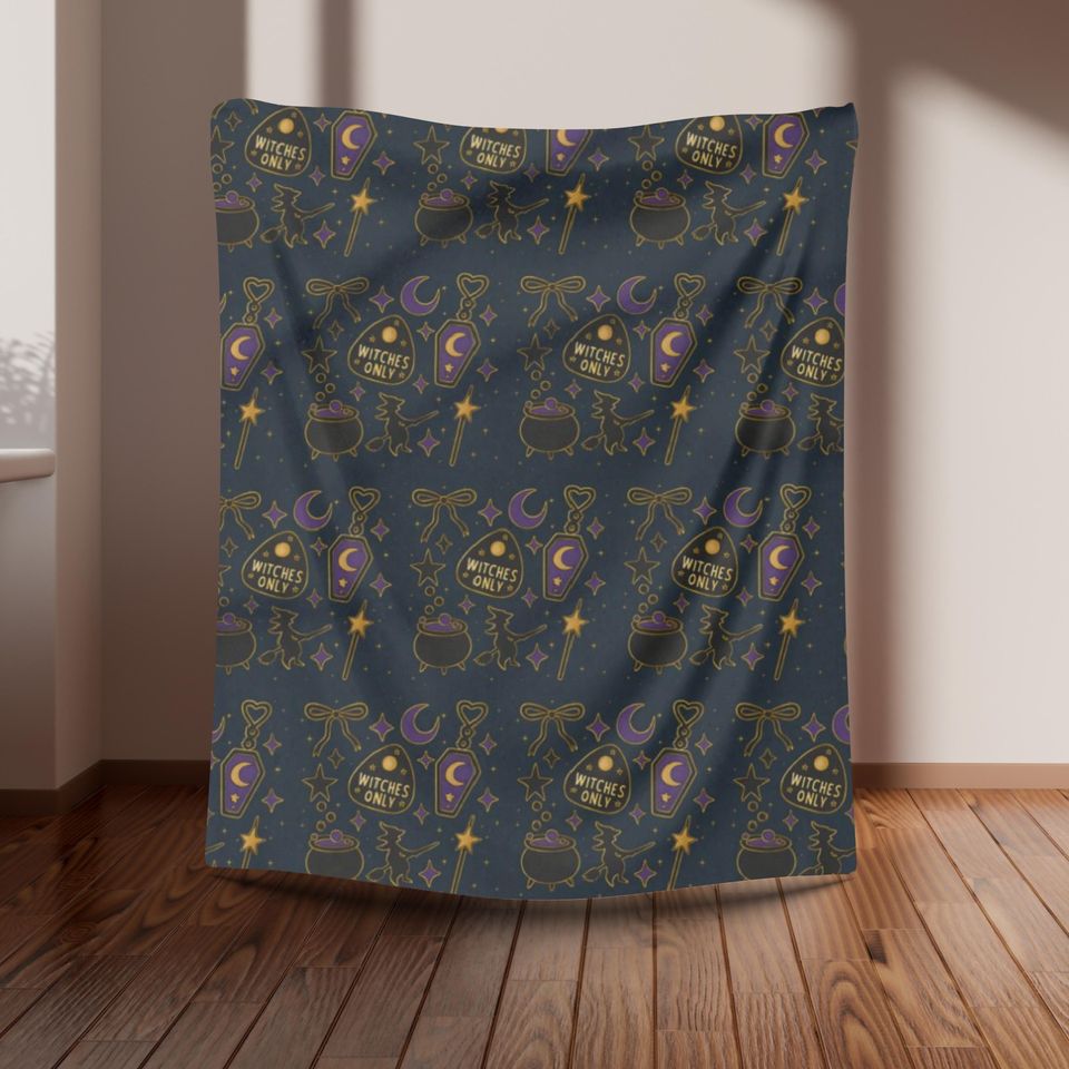 Witchy Arctic Fleece Blanket: Cozy Halloween Throw, Fall Couch Decor