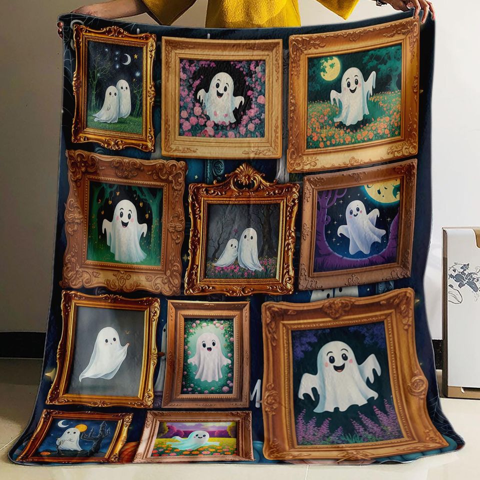 Retro Halloween Ghost Woven Throw Blanket: Spooky Gothic Home Decor