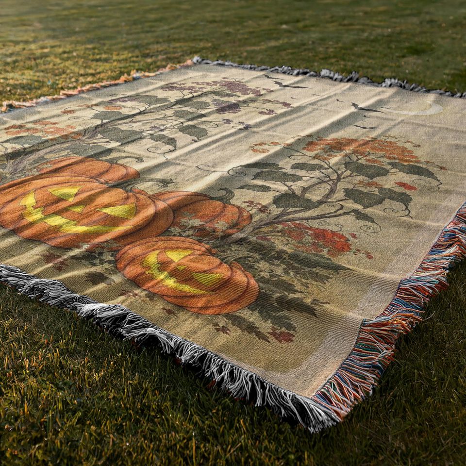 Spooky Pumpkins Woven  Blanket: Gothic Halloween Decor