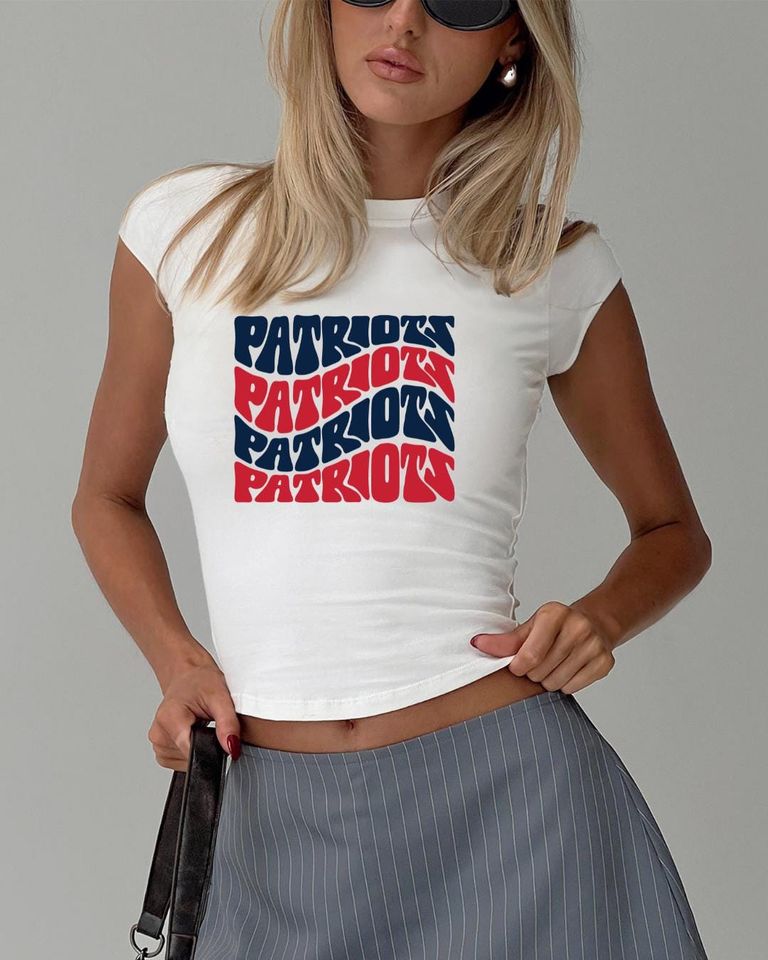 Red & Navy Game Day Tank | Groovy Football Fan Shirt | Vintage Tailgate Top | Sundays in New England