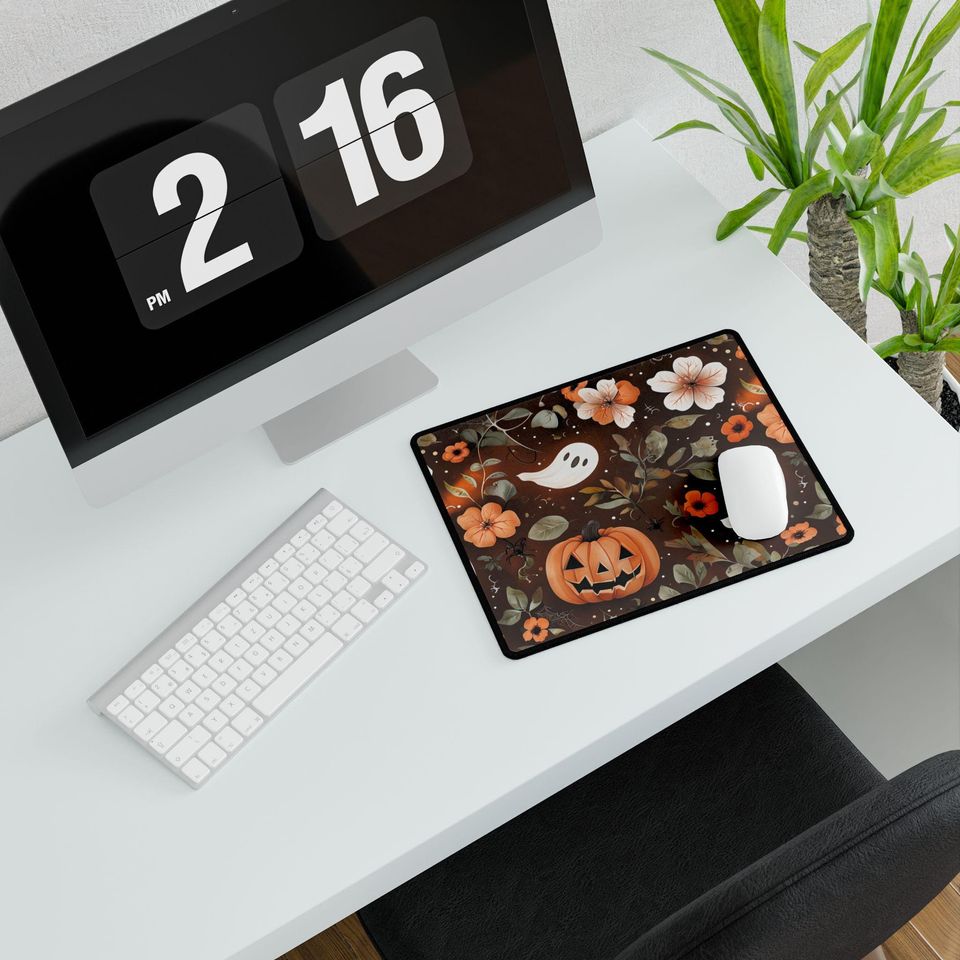 Cottagecore Halloween Desk Mat: Spooky Ghosts, Pumpkins & Flowers