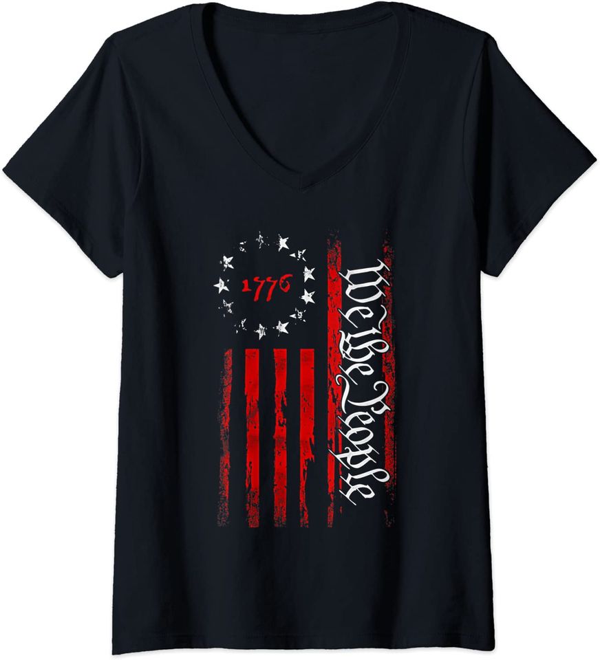 Womens Vintage Retro 1776 US Flag We The People United States USA V-Neck T-Shirt