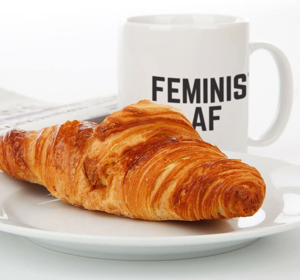 Feminist AF Mug - Great Feminists Femme Gift To Push Back Misoginy With The Feminism Message To Support Women's Rights, Gender Equality And Equal Pay! For Girl Or Girls Protester