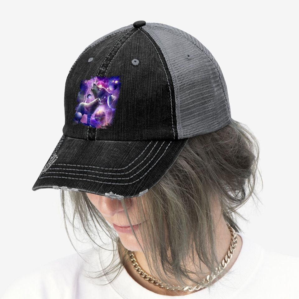 Cosmic Wolf Howling At Moon In Spacet Trucker Hat