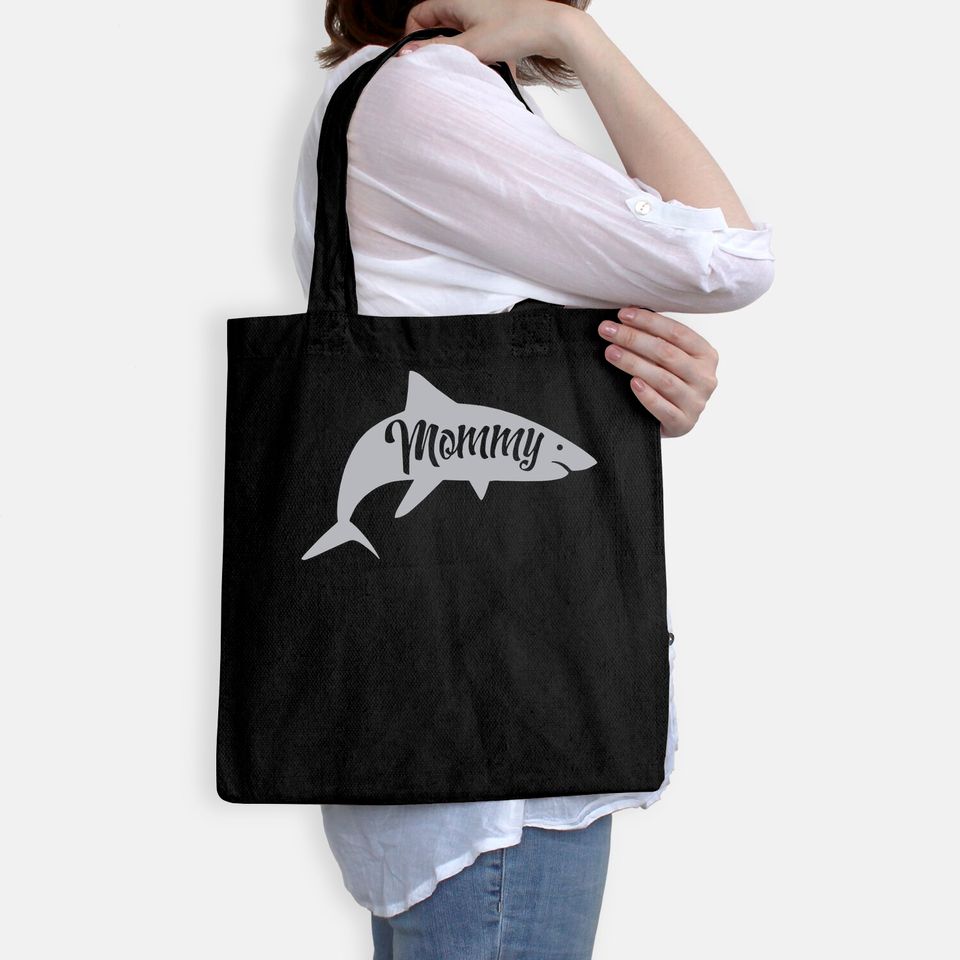 Womens Mommy Shark Tote Bag Cute Mom Gift Funny Mama Family Cute Mothers Day Tee