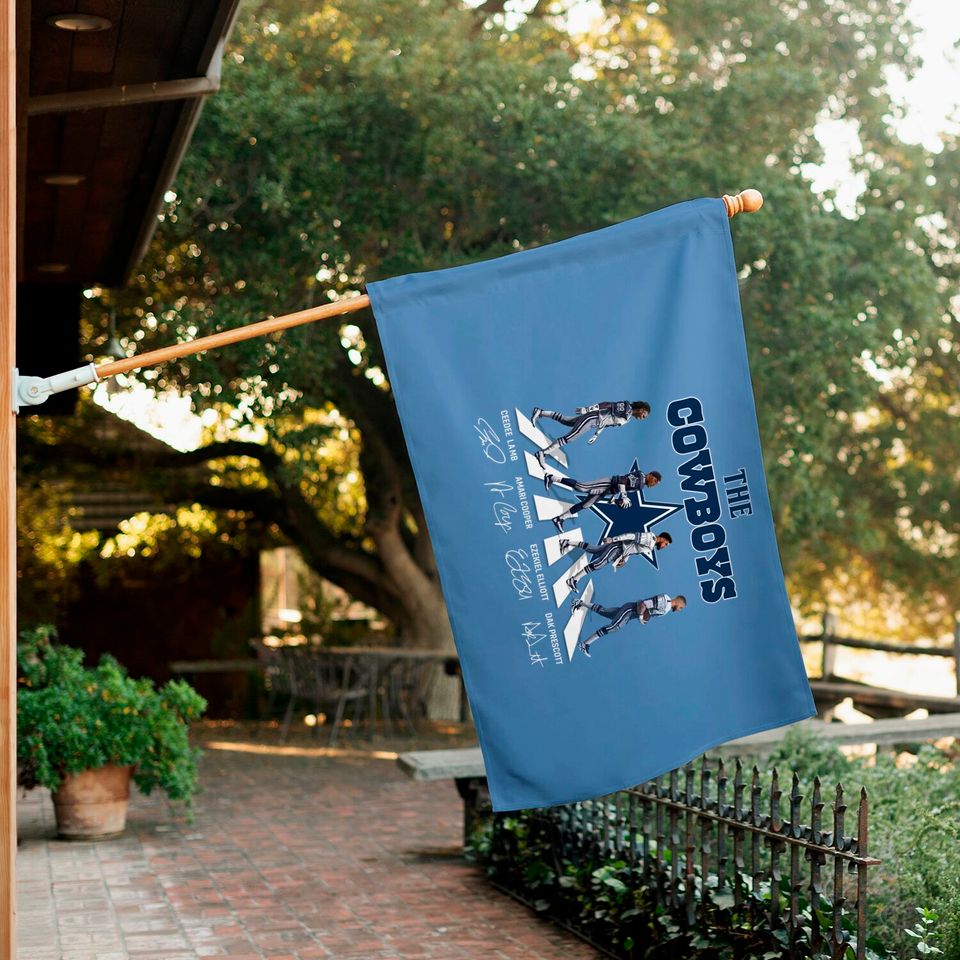 Dallas Cowboys Walking Road House Flag
