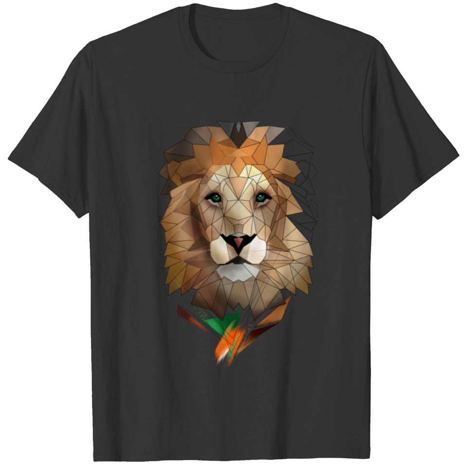 Low Poly Lion | Geometric | Black Triangles T-shirt