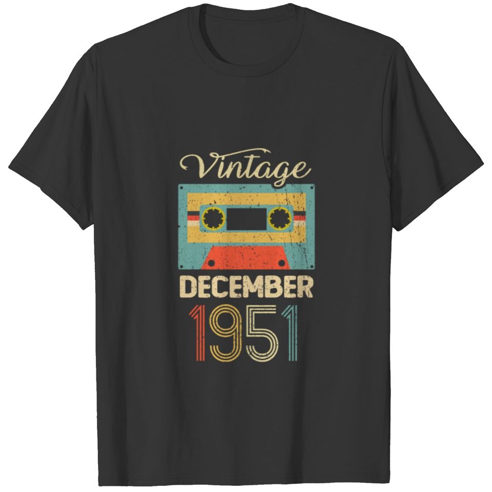 Vintage December 1951 70th Birthday 70 Year Gift T-shirt