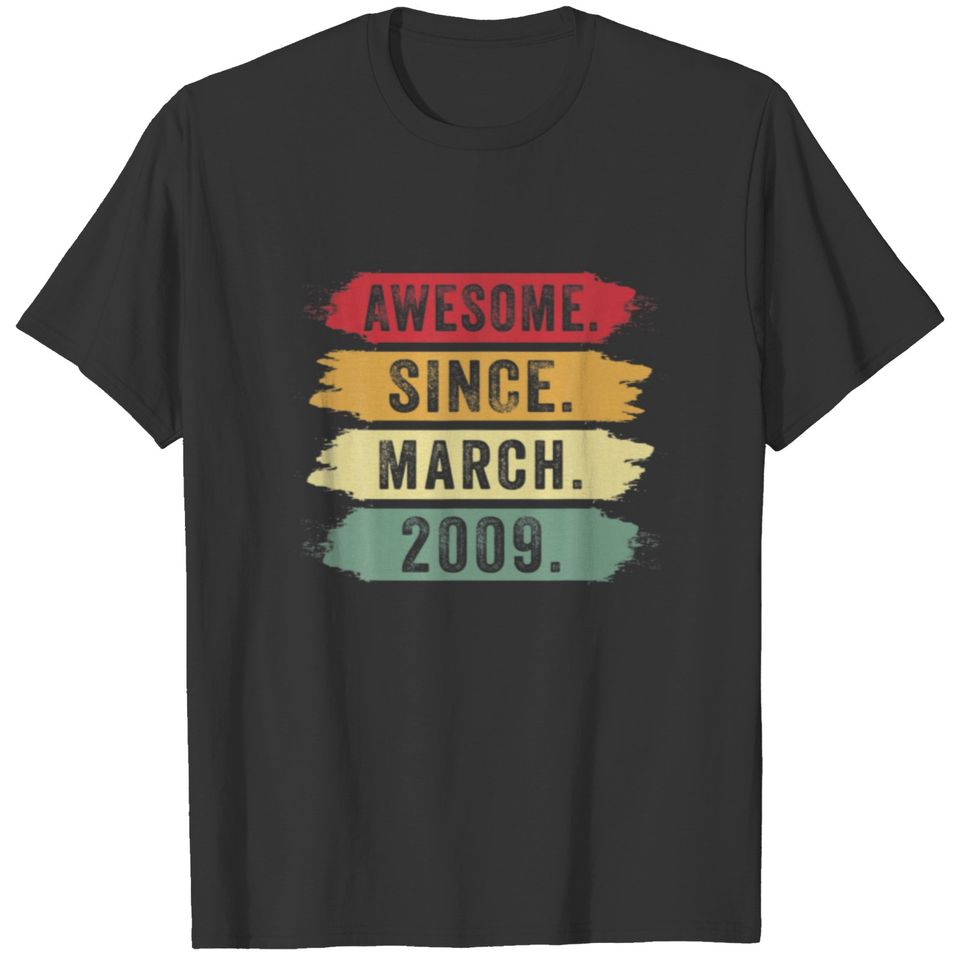 Awesome Since March 2009 13Th Birthday Retro Vinta T-shirt