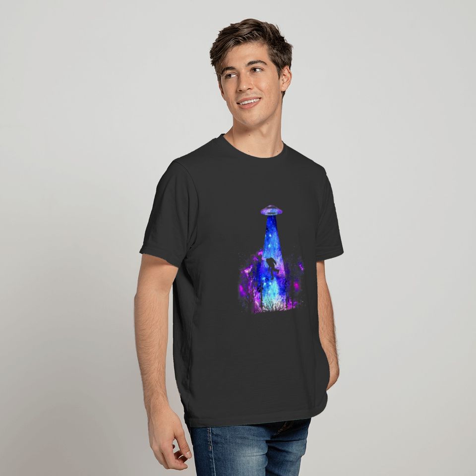 Cosmic Bigfoot Alien Abduction Area 51 Funny Alien T-shirt