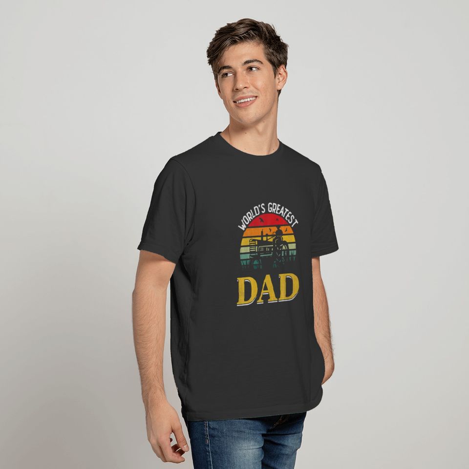 Retro World's Greatest Dad, Father's Day Farmer, F T-shirt