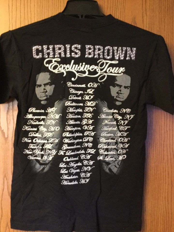 Chris Brown.  Shirt.  “Exclusive” Tour.   Black.  S