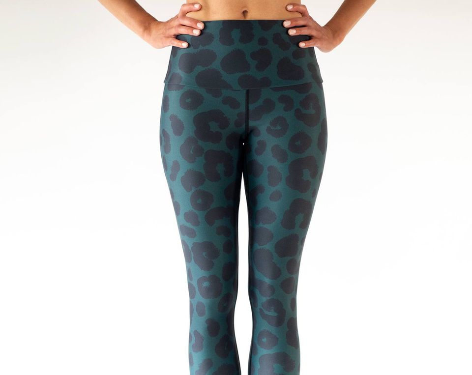 GREEN LEOPARD Dark Green Yoga Leggings