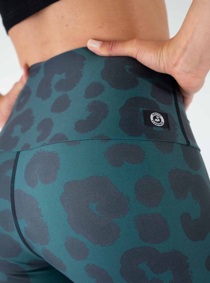GREEN LEOPARD Dark Green Yoga Leggings