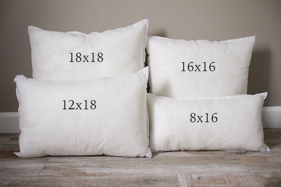 Personalized Birth Month Flower Bouquet Pillow - Custom Linen Gift