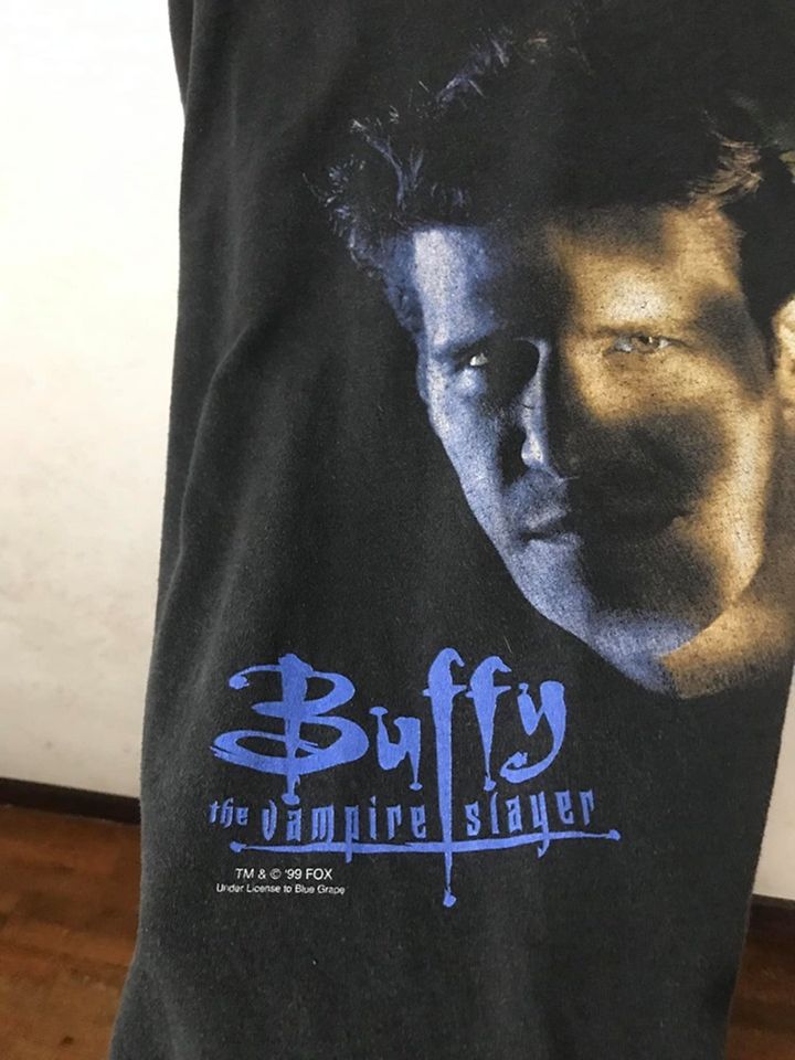 Vintage 1999 Buffy The Vampire Slayer Shirt