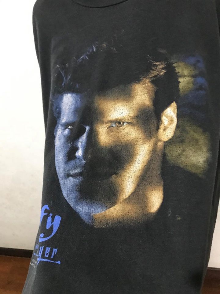Vintage 1999 Buffy The Vampire Slayer Shirt