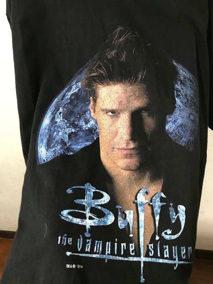 Vintage 1999 Buffy The Vampire Slayer Shirt