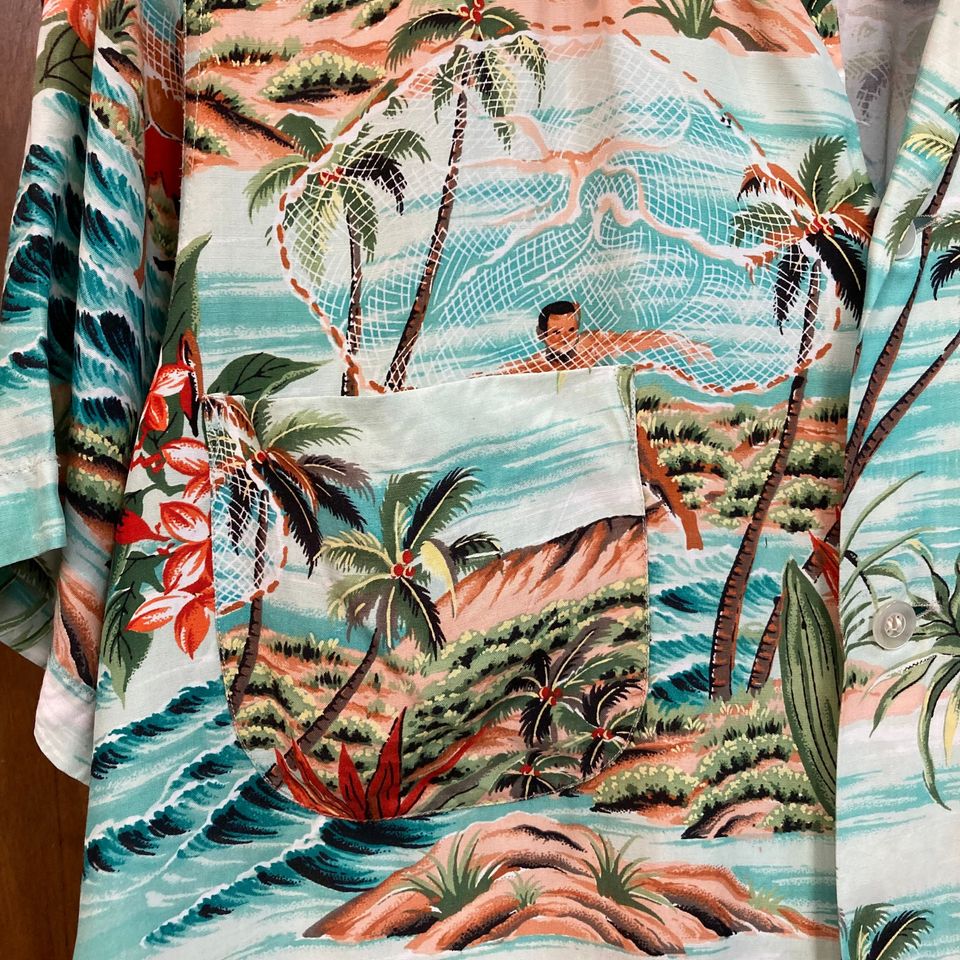 Vintage 1950s Penneys Label Net Fisherman Rayon Hawaiian Shirt