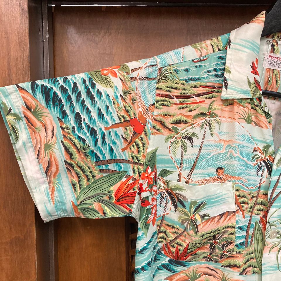 Vintage 1950s Penneys Label Net Fisherman Rayon Hawaiian Shirt
