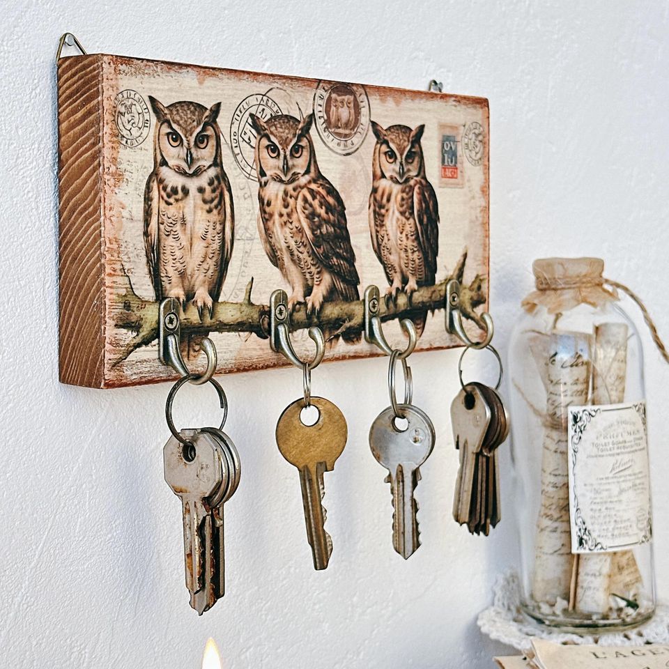 Rustic Owl Wooden Key Holder Wall Rack