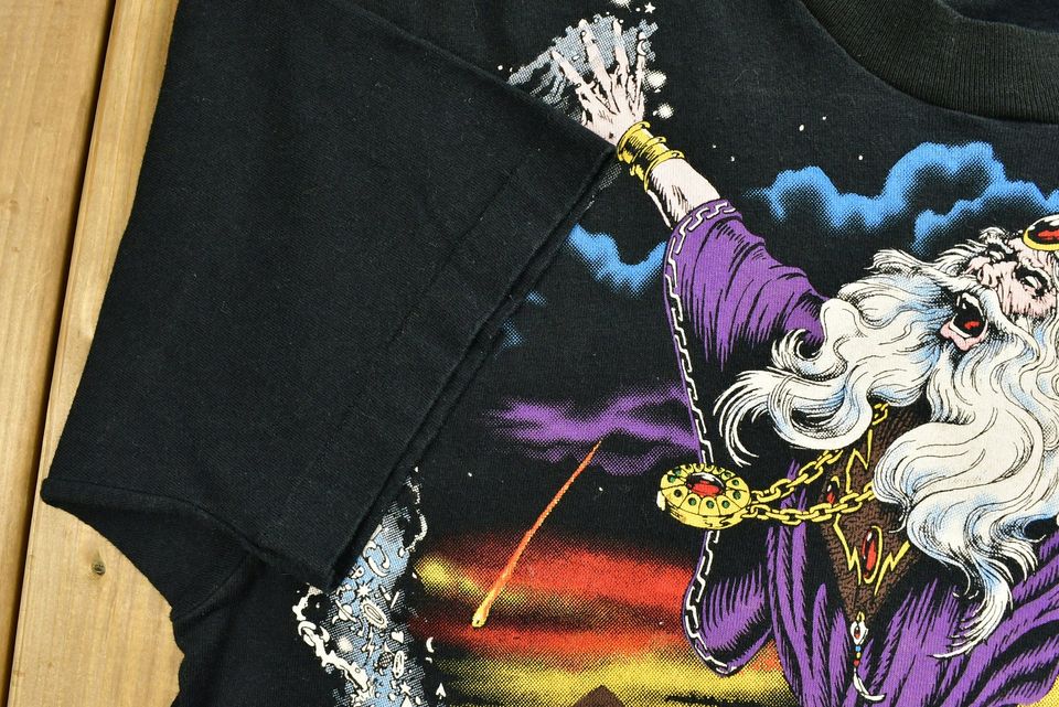 Vintage 1994 Liquid Blue All Over Wizard Graphic Print T-Shirt