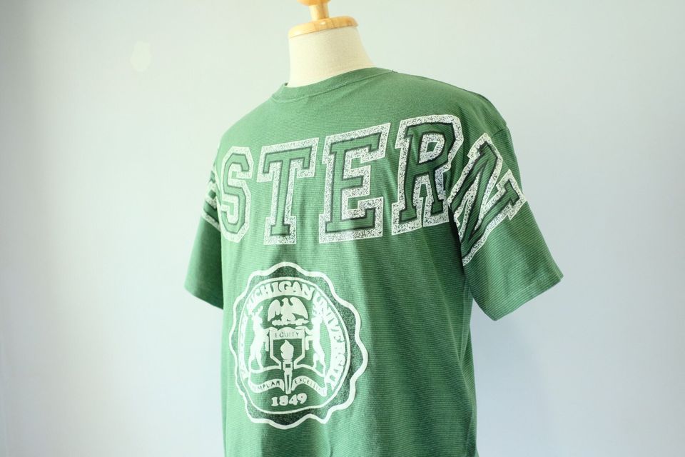 Eastern Michigan University, Vintage T-shirt