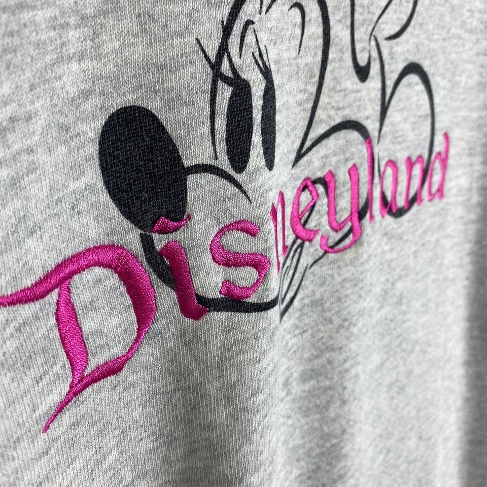 Vintage Disneyland Minnie Mouse Crewneck Sweatshirt Grey Embroidery