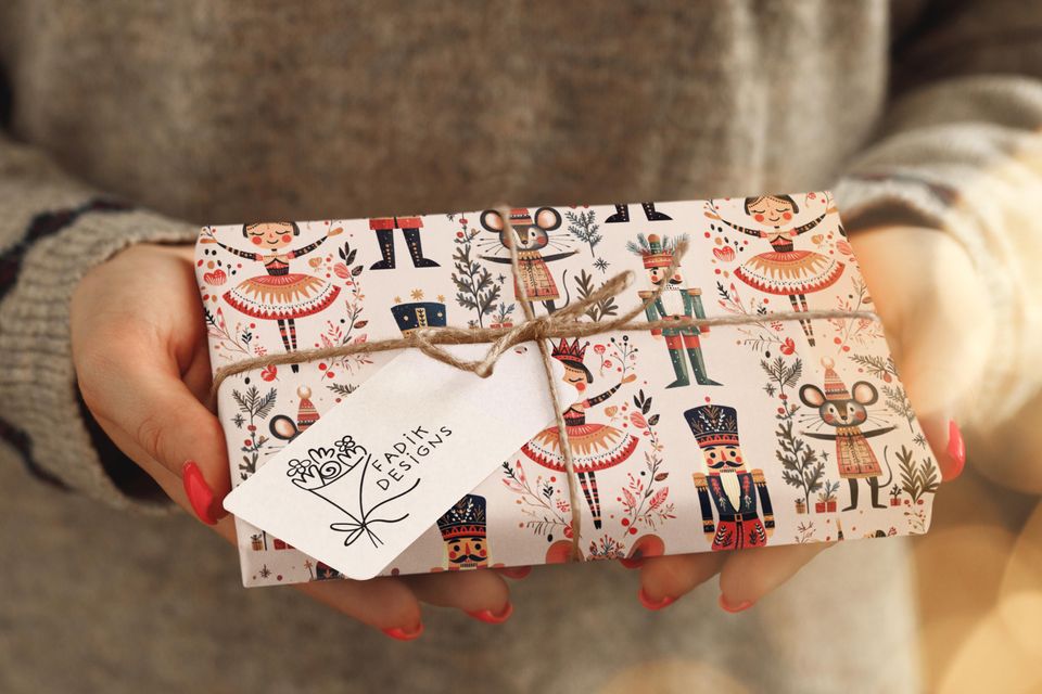 Nutcracker Wrapping Paper, Christmas Gift Wrap Sheet, Ballet Mouse King Soldier for xmas Pattern