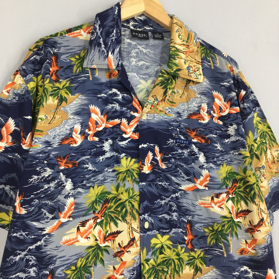 Vintage Guess Hawaiian Aloha Tropical Rayon Button-Down Shirt