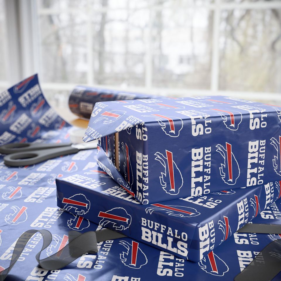 Buffalo Bills Wrapping Paper: Sporty football Gift Wrap