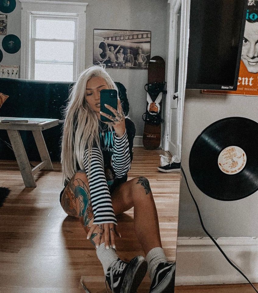 Edward scissorhands T-shirts