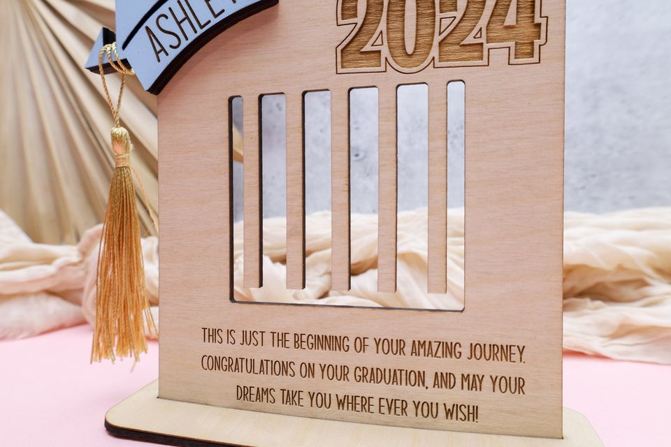 Personalized Grad Money Gift Holder