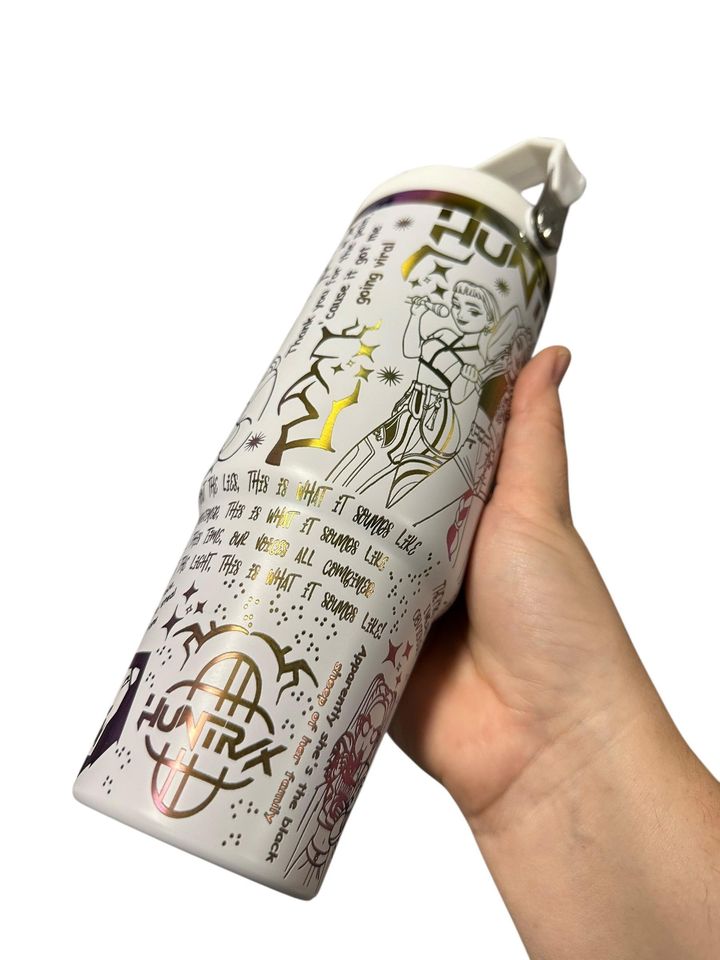 Kpop Flip Top Tumbler: Engraved Rainbow Design