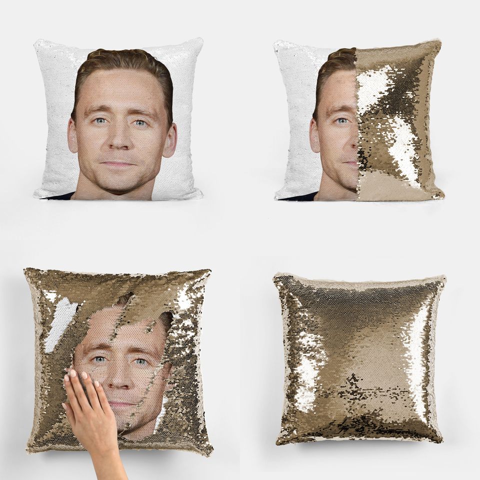 TOM HIDDLESTON - Fan Sequin Pillowcase