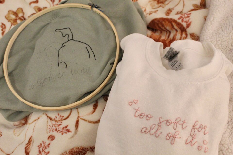sweet nothing midnights embroidered sweatshirt!