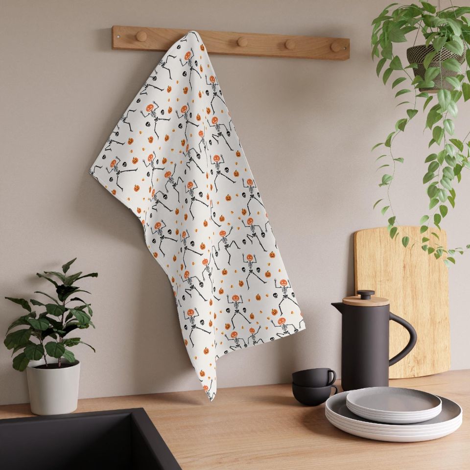 Skeleton Hand Towel, Halloween Spooky Decor Kitchen Bathroom, Trick or Treat