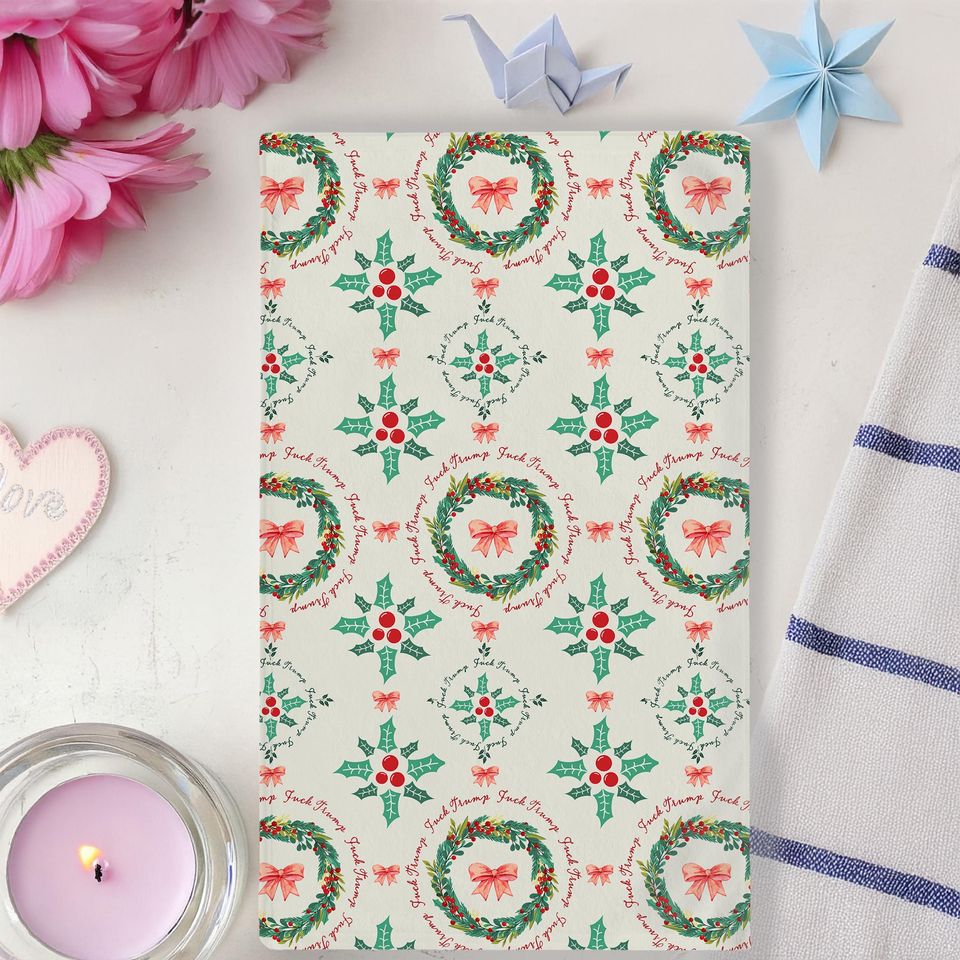 Christmas Hand Towel, Christmas Wreath Kitchen Towel