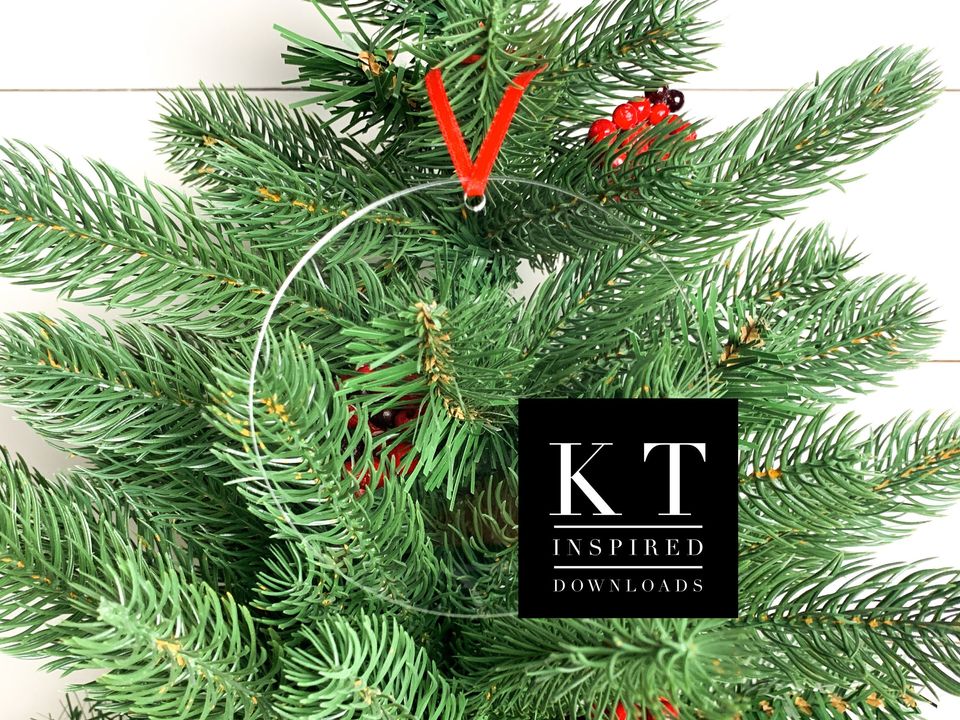Round Ornament Mockup: Acrylic Farmhouse Style (JPEG)