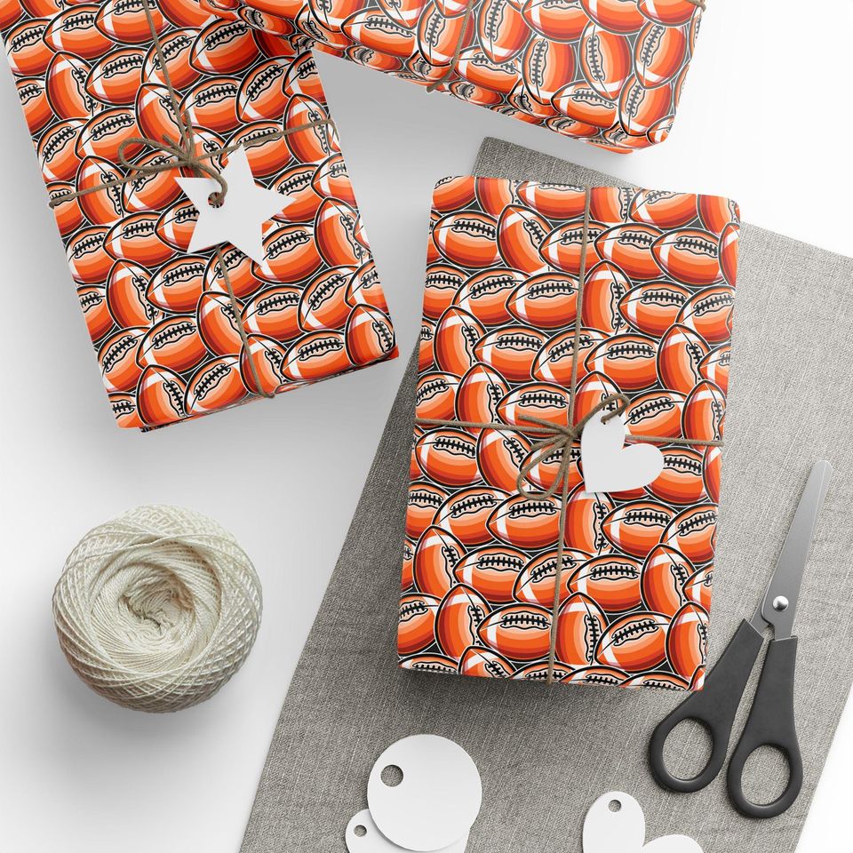 Football Gift Wrap: Sports Fan Wrapping Paper - Game Day Theme