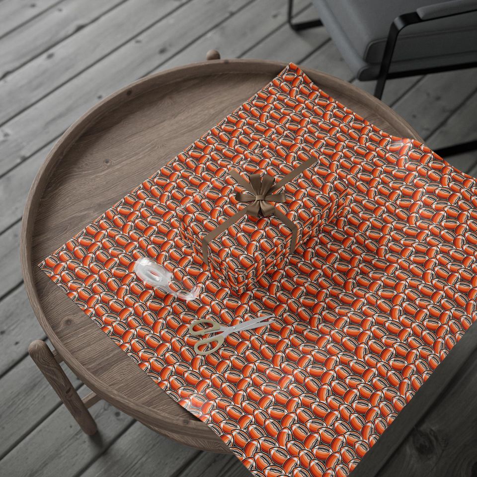 Football Gift Wrap: Sports Fan Wrapping Paper - Game Day Theme